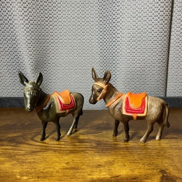 Pair of Celluloid Donkeys / Burros‎ / Mules by Viscoloid Vintage 1930's - Picture 1 of 7